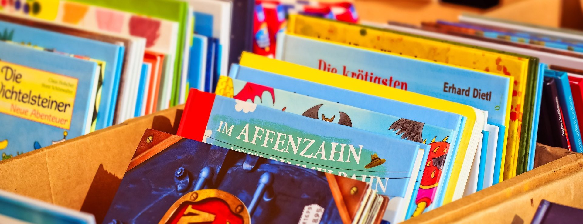 Bücherflohmarkt für Kinder