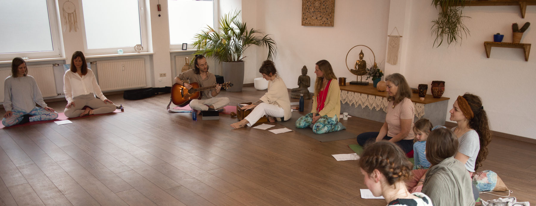 Lange Nacht: Kirtan bei NaLoHa Yoga