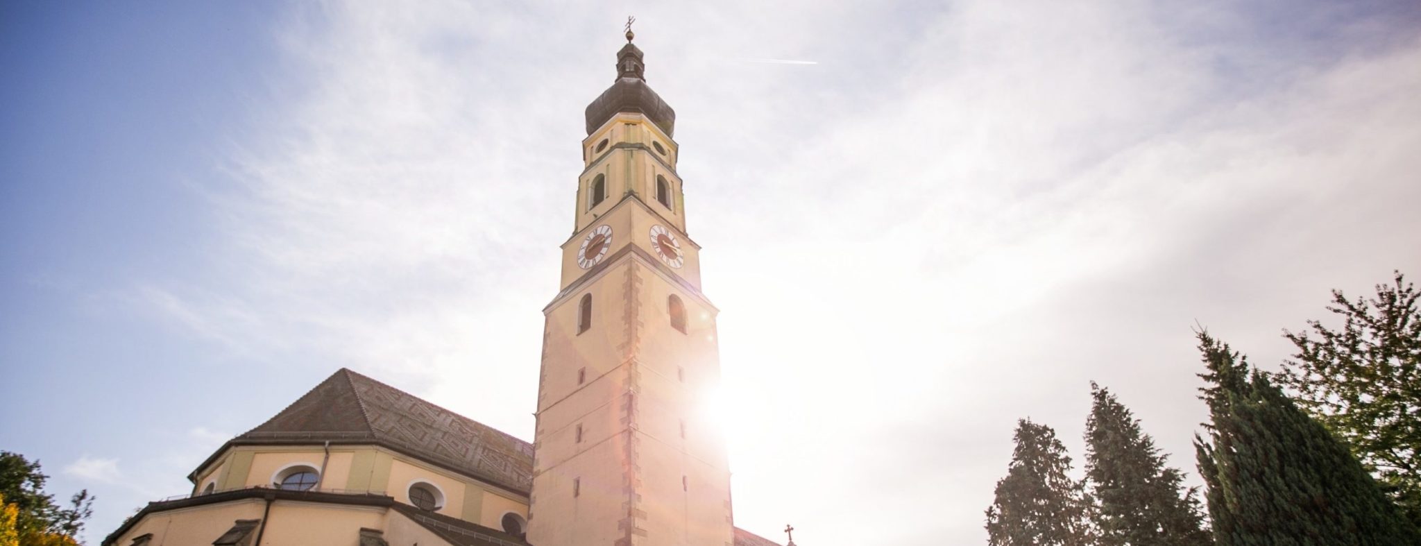 Abendführung am Friedhof Mariä Himmelfahrt „Totenkult an der Donau – Gestorben wird immer“